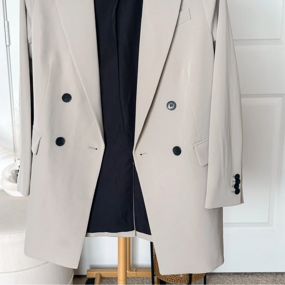 H&M Tan Blazer with Wide Notched Lapels - Picture 7 of 9